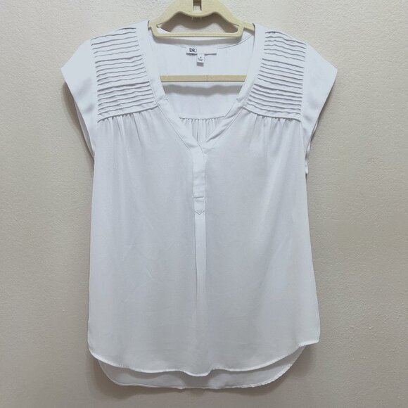 DR2 Tops - DR2 - White V Neck Blouse - Size M